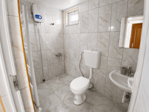 Üst kat banyo